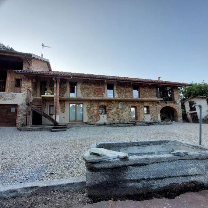 شقة Istanti - Menta Costigliole Saluzzo المظهر الخارجي الصورة